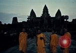 Standbild Statue von Vishnu in Siem Reap Kambodscha, 1939, aus Sekunde 57 historischem Filmmaterial Videoclip 65675028961
