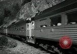 Standbild Kanadische Eisenbahn Zug British Columbia Kanada, 1957, aus Sekunde 8 historischem Filmmaterial Videoclip 65675028968