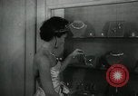 Standbild Schmuck Boutique New York City USA, 1957, aus Sekunde 26 historischem Filmmaterial Videoclip 65675028969