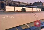 Standbild Kiel Verlegung von USS Lafayette Groton Connecticut USA, 1961, aus Sekunde 25 historischem Filmmaterial Videoclip 65675028971