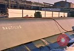 Standbild Kiel Verlegung von USS Lafayette Groton Connecticut USA, 1961, aus Sekunde 27 historischem Filmmaterial Videoclip 65675028971