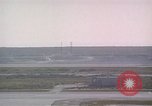 Standbild Air Force One Vandenberg Air Force Base California USA, 1962, aus Sekunde 23 historischem Filmmaterial Videoclip 65675028973