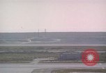 Standbild Air Force One Vandenberg Air Force Base California USA, 1962, aus Sekunde 25 historischem Filmmaterial Videoclip 65675028973