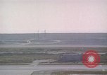 Standbild Air Force One Vandenberg Air Force Base California USA, 1962, aus Sekunde 26 historischem Filmmaterial Videoclip 65675028973