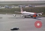 Standbild Air Force One Vandenberg Air Force Base California USA, 1962, aus Sekunde 34 historischem Filmmaterial Videoclip 65675028973