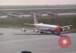 Standbild Air Force One Vandenberg Air Force Base California USA, 1962, aus Sekunde 43 historischem Filmmaterial Videoclip 65675028973