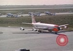 Standbild Air Force One Vandenberg Air Force Base California USA, 1962, aus Sekunde 51 historischem Filmmaterial Videoclip 65675028973