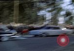 Standbild Präsident Kennedy's Konvoi Vandenberg Air Force Base California USA, 1962, aus Sekunde 56 historischem Filmmaterial Videoclip 65675028977