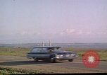 Standbild Präsident Kennedy's motor Konvoi California United States USA, 1962, aus Sekunde 45 historischem Filmmaterial Videoclip 65675028978