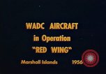 Immagine di Aerei americani Eniwetok atollo delle Isole Marshall, 1956, secondo 13 filmato di repertorio 65675028979