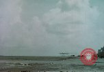 Immagine di Aerei americani Eniwetok atollo delle Isole Marshall, 1956, secondo 38 filmato di repertorio 65675028979