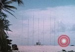 Standbild raydist site Bikini Atoll Marshall Inseln, 1956, aus Sekunde 3 historischem Filmmaterial Videoclip 65675028980