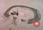 Standbild raydist site Bikini Atoll Marshall Inseln, 1956, aus Sekunde 44 historischem Filmmaterial Videoclip 65675028980