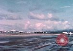 Standbild USA Flugzeuge Eniwetok Atoll Marshall Inseln, 1956, aus Sekunde 14 historischem Filmmaterial Videoclip 65675028981