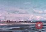 Standbild USA Flugzeuge Eniwetok Atoll Marshall Inseln, 1956, aus Sekunde 19 historischem Filmmaterial Videoclip 65675028981