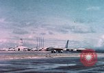 Standbild USA Flugzeuge Eniwetok Atoll Marshall Inseln, 1956, aus Sekunde 21 historischem Filmmaterial Videoclip 65675028981