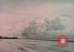 Standbild USA Flugzeuge Eniwetok Atoll Marshall Inseln, 1956, aus Sekunde 37 historischem Filmmaterial Videoclip 65675028981