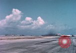 Standbild USA Flugzeuge Eniwetok Atoll Marshall Inseln, 1956, aus Sekunde 62 historischem Filmmaterial Videoclip 65675028981