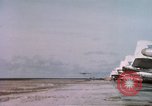Standbild USA Flugzeuge Eniwetok Atoll Marshall Inseln, 1956, aus Sekunde 13 historischem Filmmaterial Videoclip 65675028982