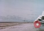 Standbild USA Flugzeuge Eniwetok Atoll Marshall Inseln, 1956, aus Sekunde 21 historischem Filmmaterial Videoclip 65675028982