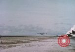 Standbild USA Flugzeuge Eniwetok Atoll Marshall Inseln, 1956, aus Sekunde 25 historischem Filmmaterial Videoclip 65675028982