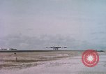 Standbild USA Flugzeuge Eniwetok Atoll Marshall Inseln, 1956, aus Sekunde 29 historischem Filmmaterial Videoclip 65675028982