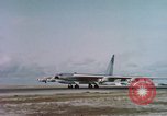 Standbild USA Flugzeuge Eniwetok Atoll Marshall Inseln, 1956, aus Sekunde 34 historischem Filmmaterial Videoclip 65675028982