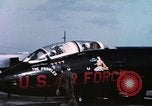 Standbild USA Flugzeuge Eniwetok Atoll Marshall Inseln, 1956, aus Sekunde 40 historischem Filmmaterial Videoclip 65675028982