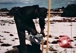 Standbild Atomic test site Enewetak Atoll Marshall Inseln, 1948, aus Sekunde 55 historischem Filmmaterial Videoclip 65675028983