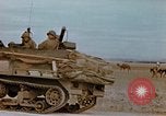 Standbild Konvoi des M3-Tanks Knochen Algerien, 1942, aus Sekunde 41 historischem Filmmaterial Videoclip 65675028996