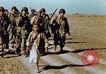 Standbild uns Fallschirm Truppen Tebourba Tunesien, 1942, aus Sekunde 14 historischem Filmmaterial Videoclip 65675028997