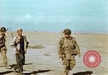 Standbild uns Fallschirm Truppen Tebourba Tunesien, 1942, aus Sekunde 19 historischem Filmmaterial Videoclip 65675028997