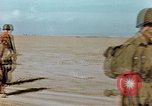 Standbild uns Fallschirm Truppen Tebourba Tunesien, 1942, aus Sekunde 28 historischem Filmmaterial Videoclip 65675028997