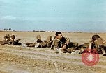 Standbild uns Fallschirm Truppen Tebourba Tunesien, 1942, aus Sekunde 47 historischem Filmmaterial Videoclip 65675028997