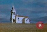 Standbild bombardiert Kirche Qued Zarga Tunesien, 1942, aus Sekunde 9 historischem Filmmaterial Videoclip 65675029001