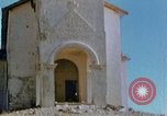 Standbild bombardiert Kirche Qued Zarga Tunesien, 1942, aus Sekunde 21 historischem Filmmaterial Videoclip 65675029001