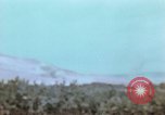 Image Tirs d'artillerie britanniques sur les Allemands Tebourba Tunisie, 1942, de la seconde 27 séquences d'archives historiques vidéo 65675029006