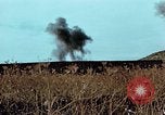 Image Tirs d'artillerie britanniques sur les Allemands Tebourba Tunisie, 1942, de la seconde 45 séquences d'archives historiques vidéo 65675029006