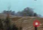 Image Tirs d'artillerie britanniques sur les Allemands Tebourba Tunisie, 1942, de la seconde 52 séquences d'archives historiques vidéo 65675029006