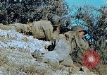 Image Tirs d'artillerie britanniques sur les Allemands Tebourba Tunisie, 1942, de la seconde 62 séquences d'archives historiques vidéo 65675029006