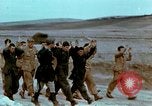 Immagine di Soldati tedeschi e italiani catturati Tunisia Africa del Nord, 1942, secondo 6 filmato di repertorio 65675029007