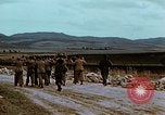 Immagine di Soldati tedeschi e italiani catturati Tunisia Africa del Nord, 1942, secondo 14 filmato di repertorio 65675029007