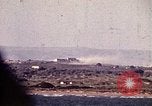 Image Le bombardement du navire une forteresse à Tunis la Tunisie en Afrique du Nord, 1943, de la seconde 27 séquences d'archives historiques vidéo 65675029008
