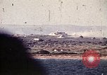 Image Le bombardement du navire une forteresse à Tunis la Tunisie en Afrique du Nord, 1943, de la seconde 34 séquences d'archives historiques vidéo 65675029008
