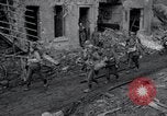 Immagine di 9 US Army Fanti Linnich Germania, 1944, secondo 45 filmato di repertorio 65675029022