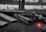 Image des ingénieurs de la US 9th Army Linnich Allemagne, 1944, de la seconde 33 séquences d'archives historiques vidéo 65675029023