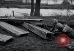 Image des ingénieurs de la US 9th Army Linnich Allemagne, 1944, de la seconde 34 séquences d'archives historiques vidéo 65675029023