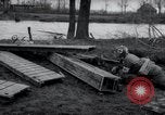 Image des ingénieurs de la US 9th Army Linnich Allemagne, 1944, de la seconde 36 séquences d'archives historiques vidéo 65675029023