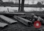 Image des ingénieurs de la US 9th Army Linnich Allemagne, 1944, de la seconde 38 séquences d'archives historiques vidéo 65675029023