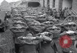 Image Des prisonniers allemands Linnich Allemagne, 1944, de la seconde 49 séquences d'archives historiques vidéo 65675029024